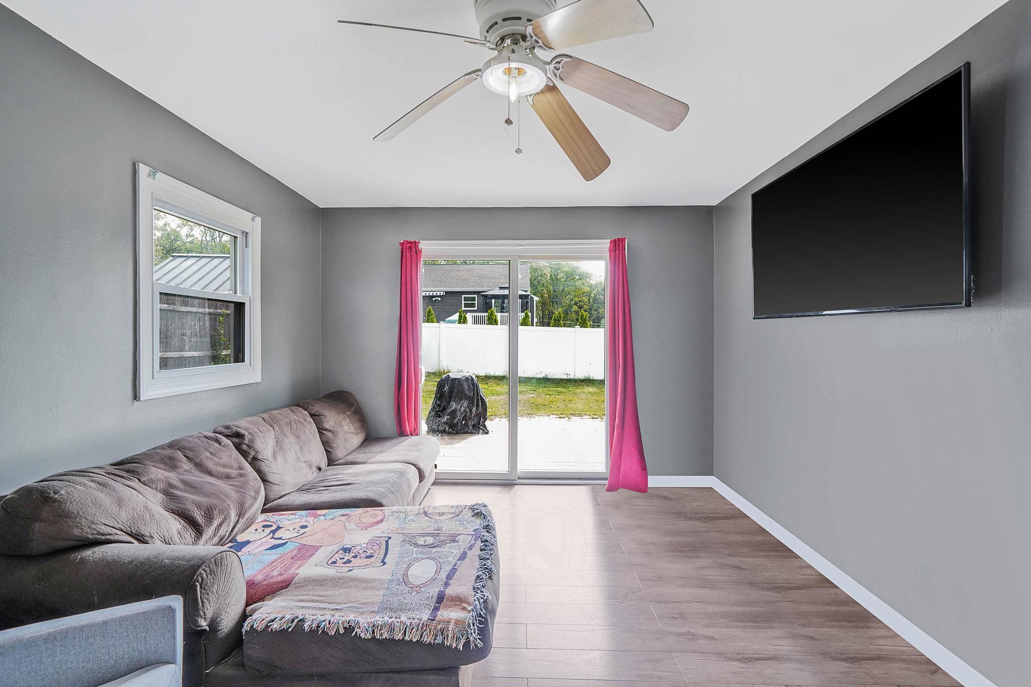 209 Burney Boulevard, Mastic, New York image 24