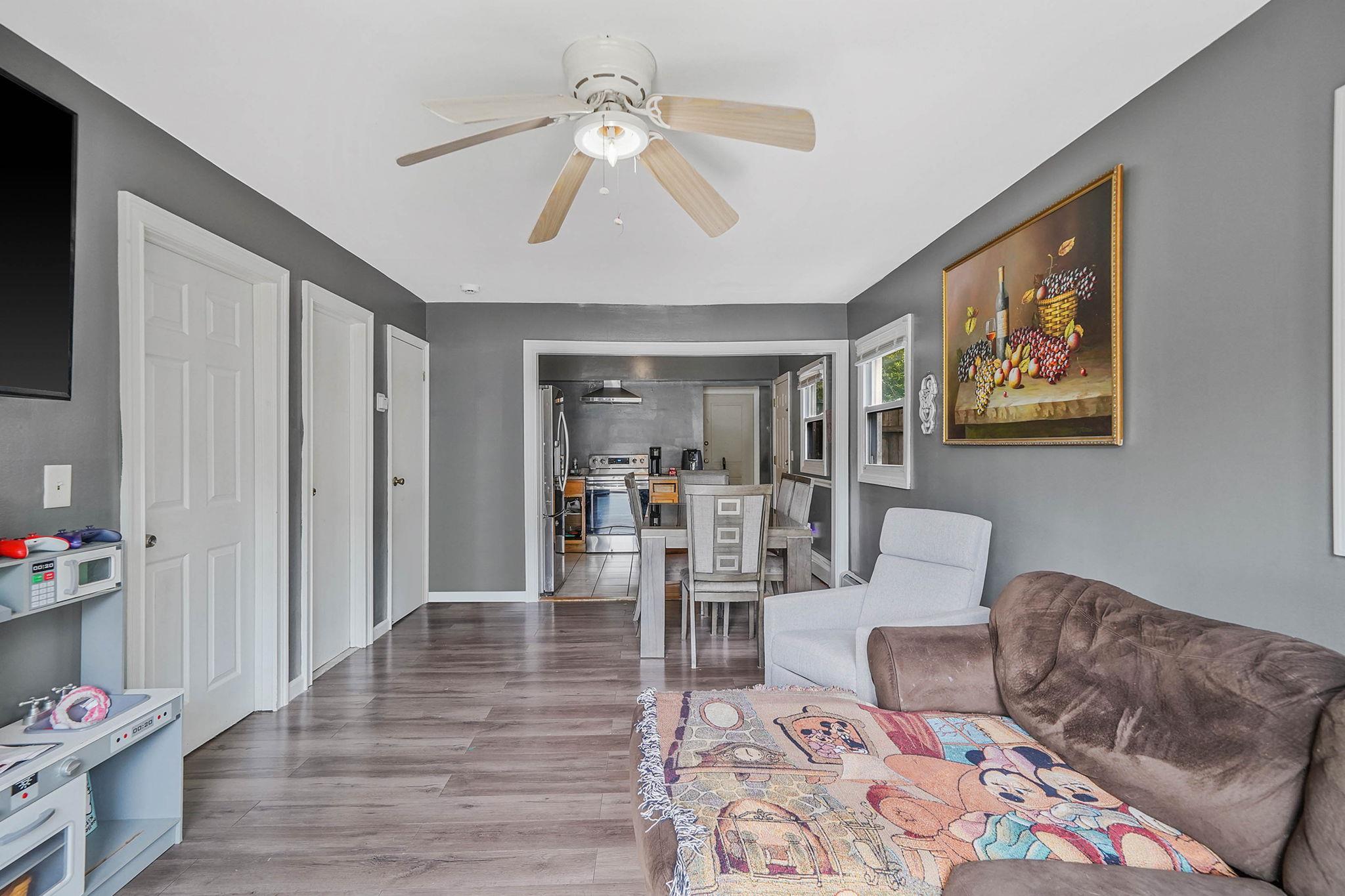 209 Burney Boulevard, Mastic, New York image 25