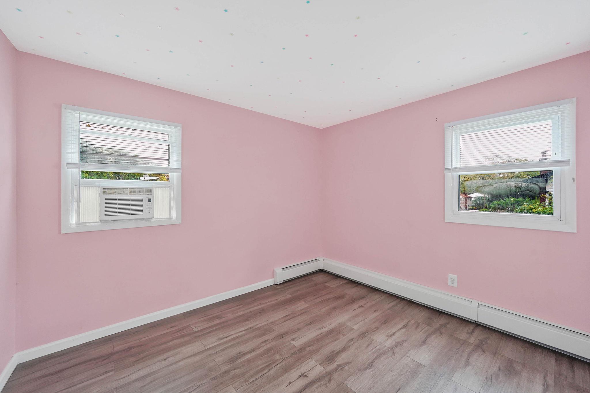 209 Burney Boulevard, Mastic, New York image 15