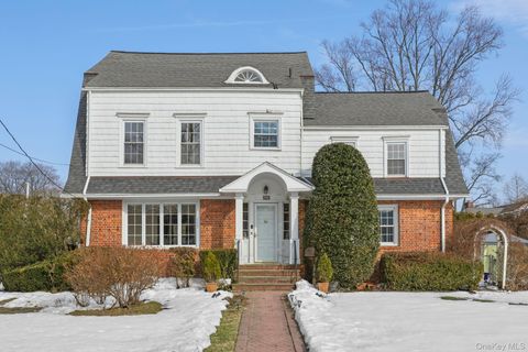 Homes For Sale - 401 Heathcote Road<br/> Scarsdale, NY 10583