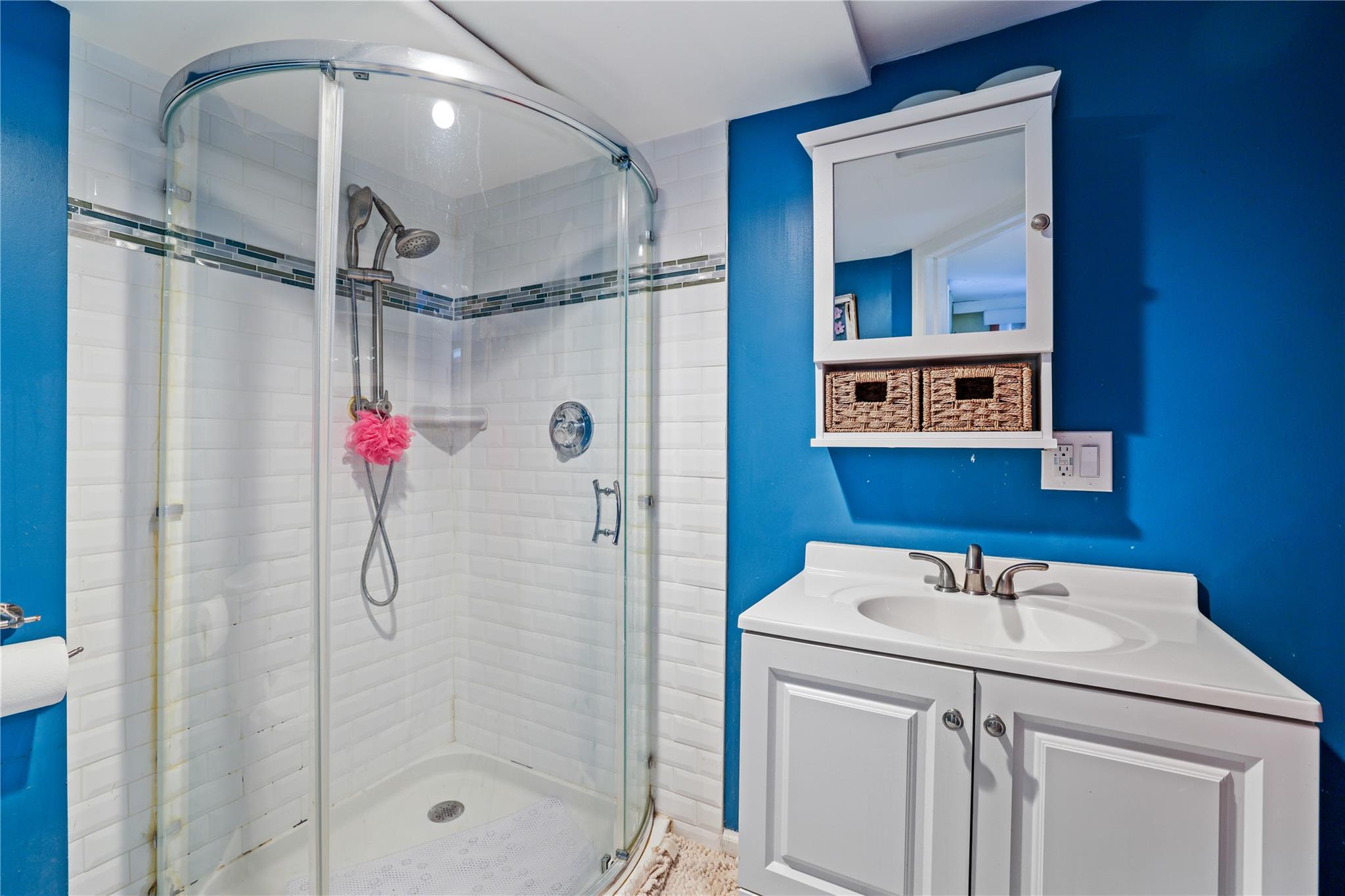 3676 Regent Lane, Wantagh, New York image 27