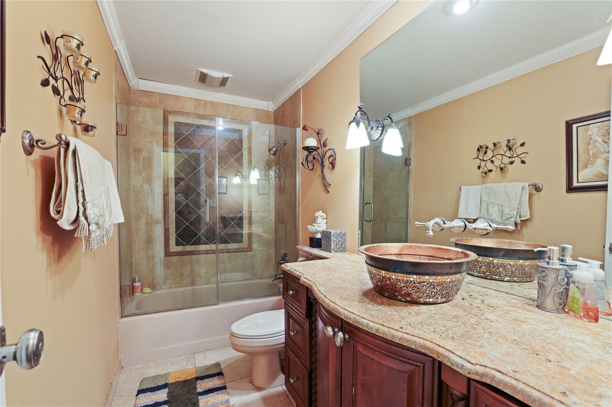 3676 Regent Lane, Wantagh, New York image 18