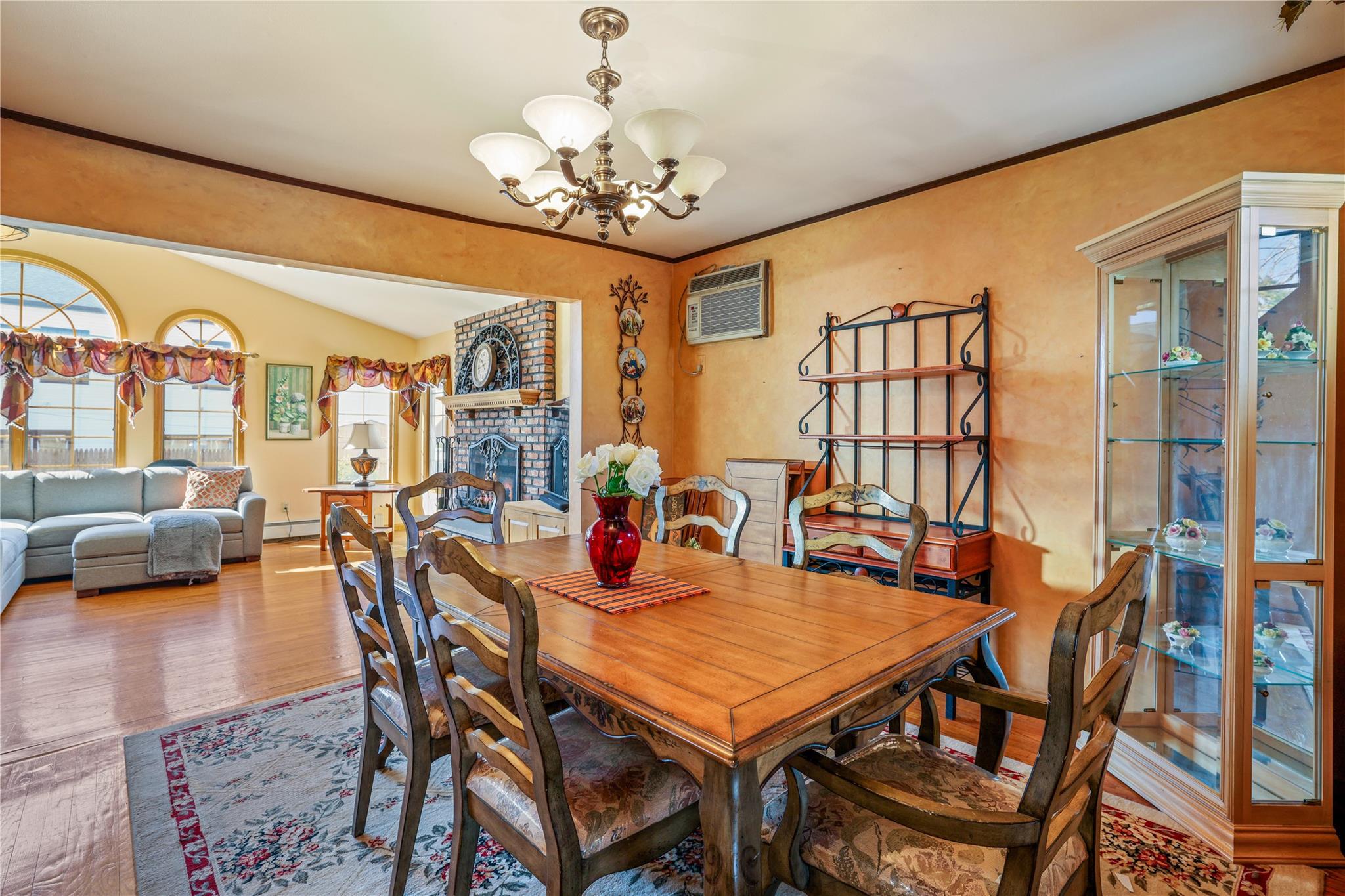 3676 Regent Lane, Wantagh, New York image 9