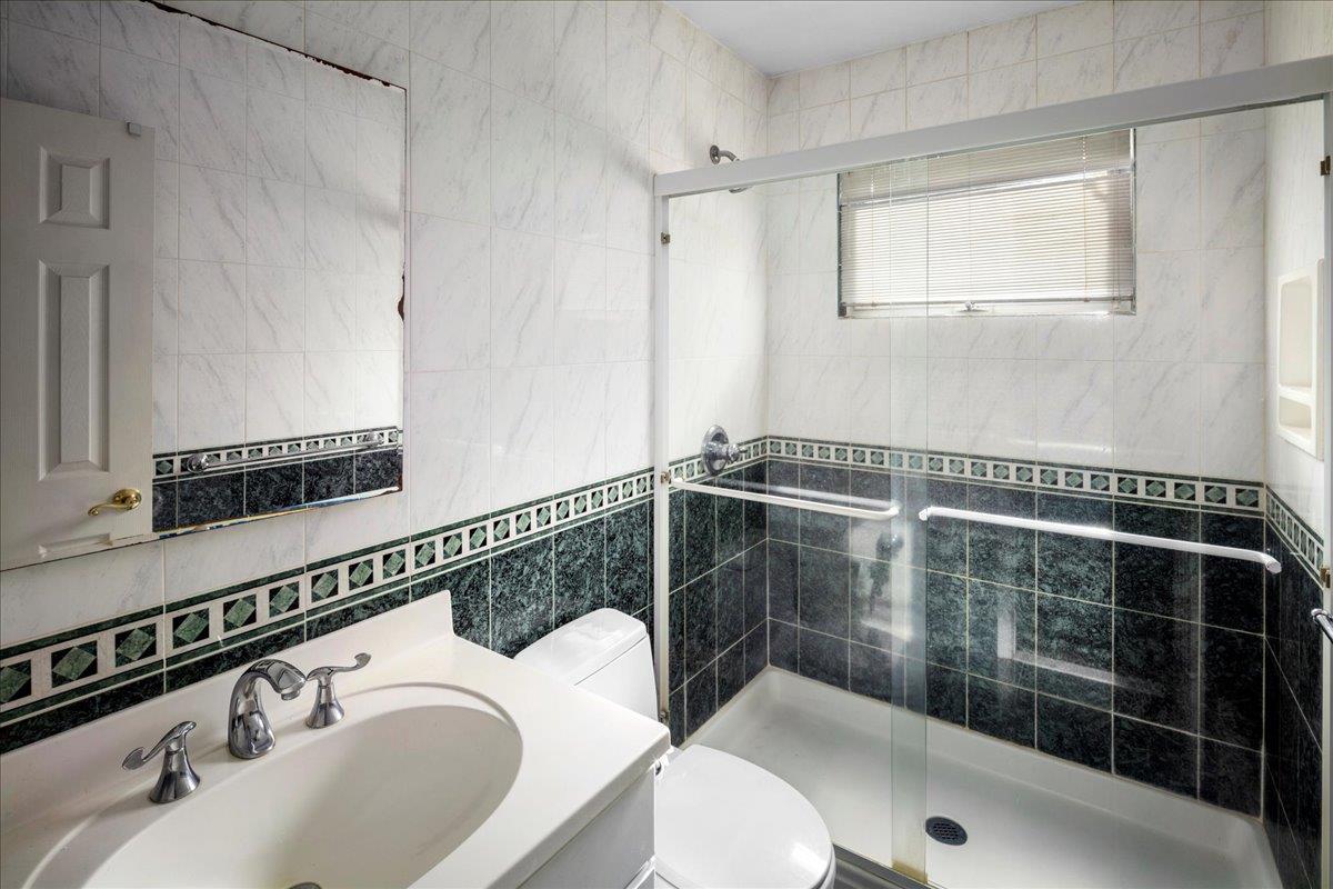 991 South End Avenue, Woodmere, New York image 26