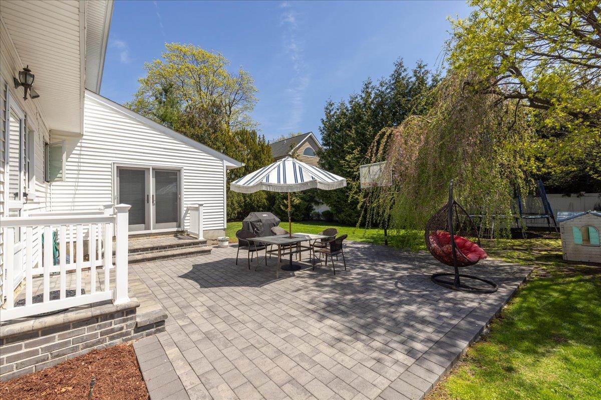 991 South End Avenue, Woodmere, New York image 35