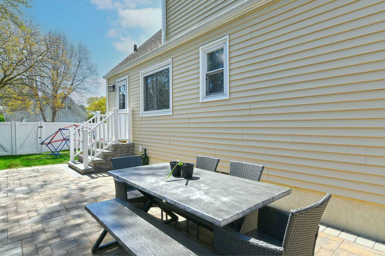 214 Maeder Avenue, Merrick, New York image 26