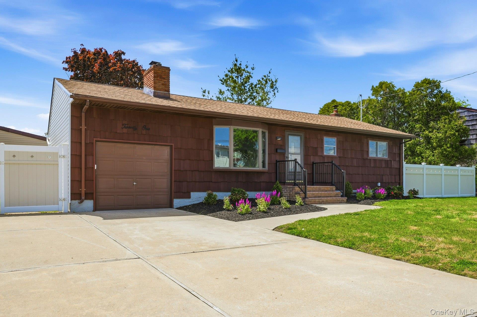 21 Robbins Street