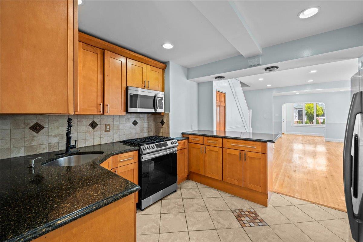 11148 128th Street, South Ozone Park, New York image 7
