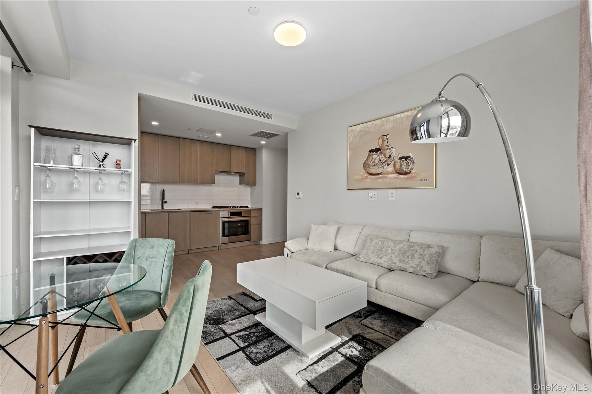 131-02A 40th Road 9H