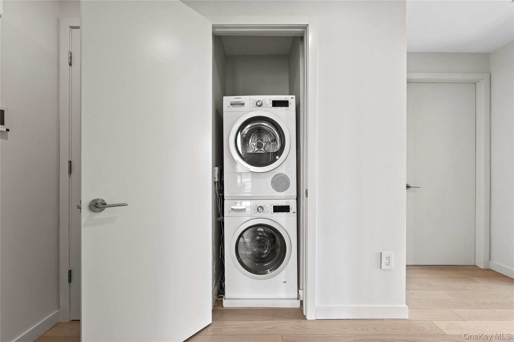 131-02A 40th Road 9H