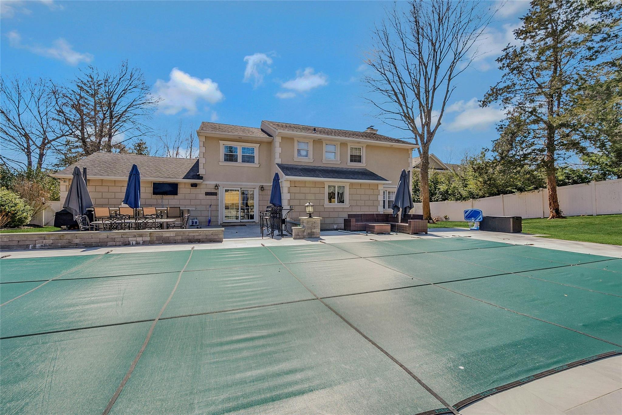 166 Cold Spring Road, Syosset, New York image 38