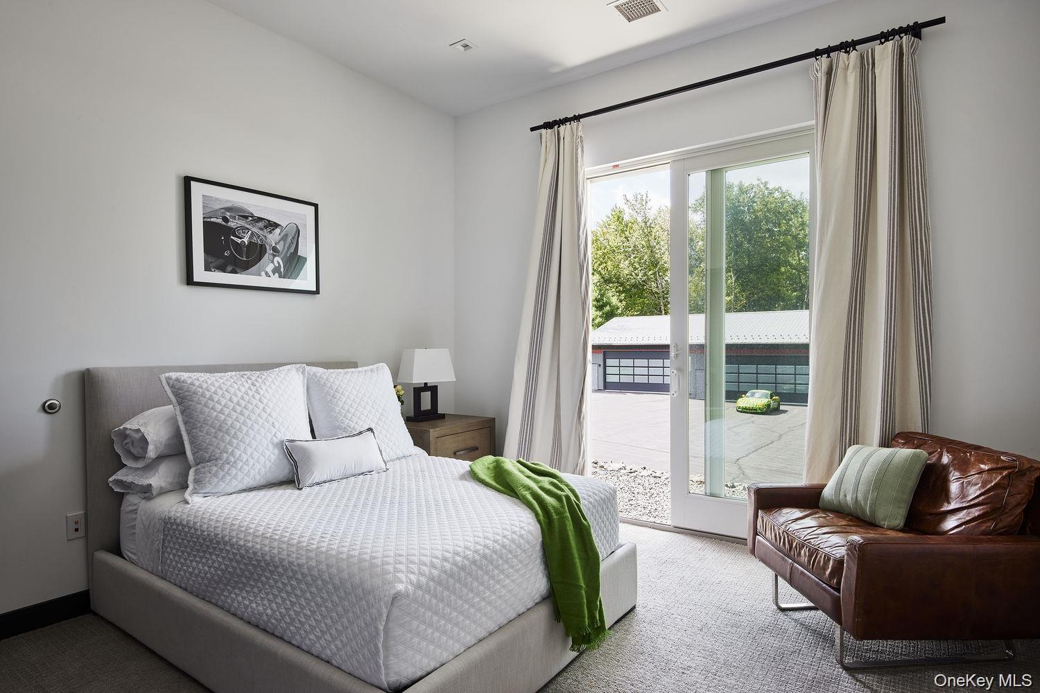 11 Serenity Lane 1A