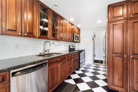 400 High Point Drive Unit 104, Hartsdale, NY 10530 - MLS#: 825693
