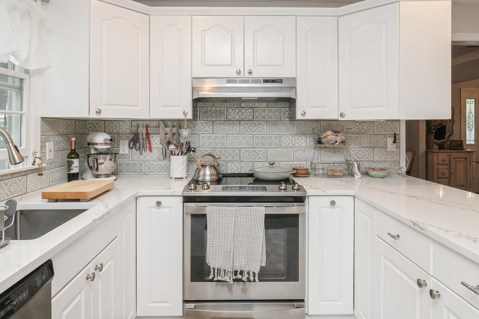 23 Dover Hill Drive, Nesconset, New York image 11
