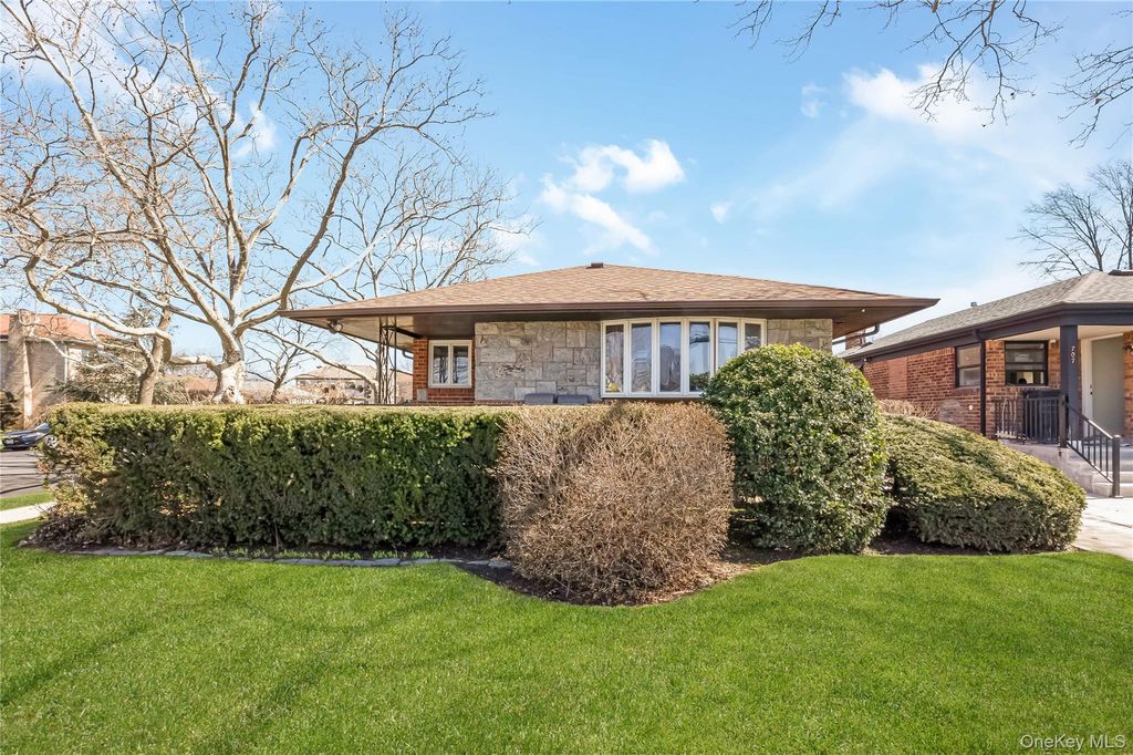 Photo of 7-03 147 Street, Whitestone, NY 11357 (MLS # 975586)