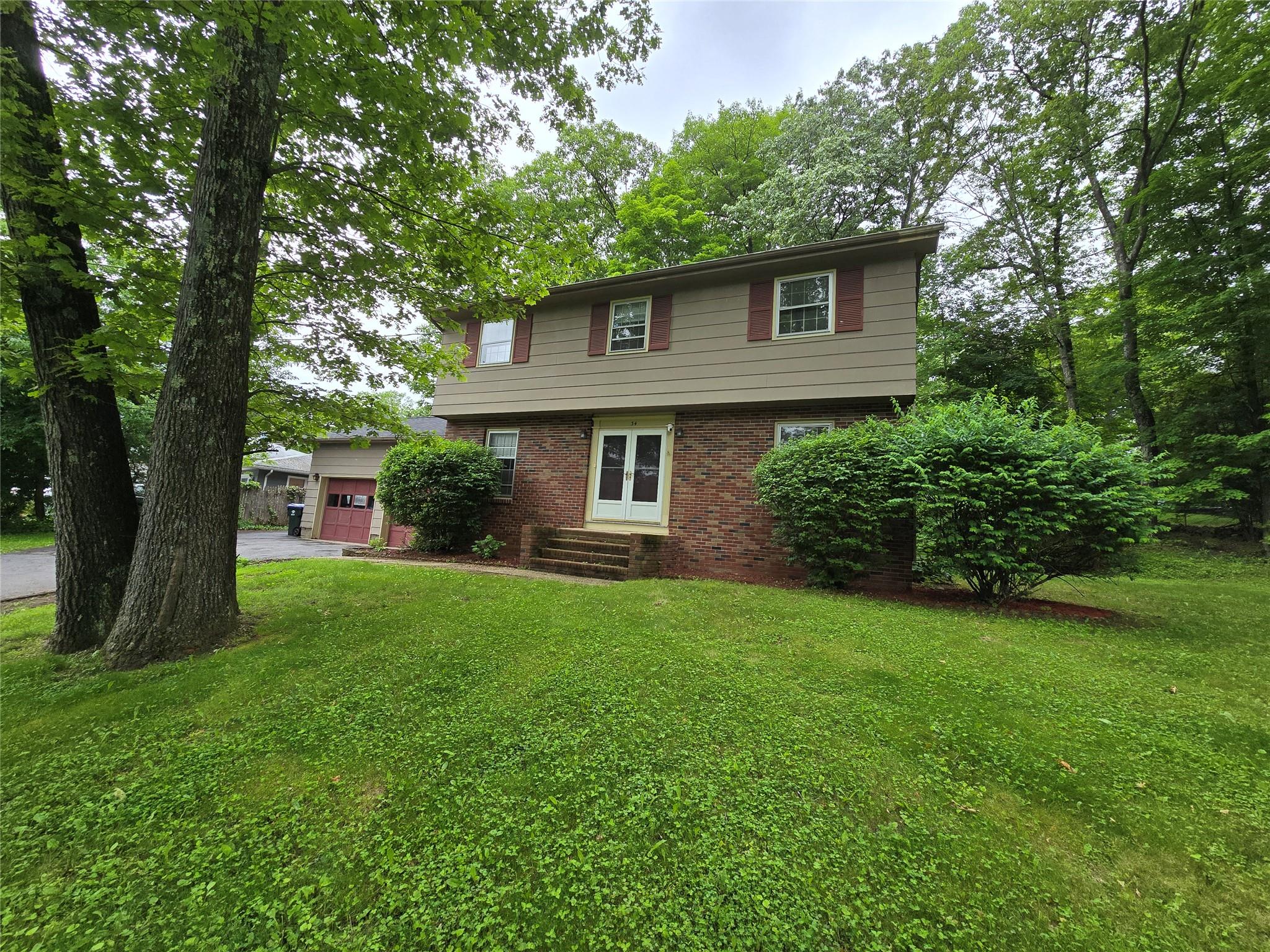 34 Pine Court, Middletown, New York image 2