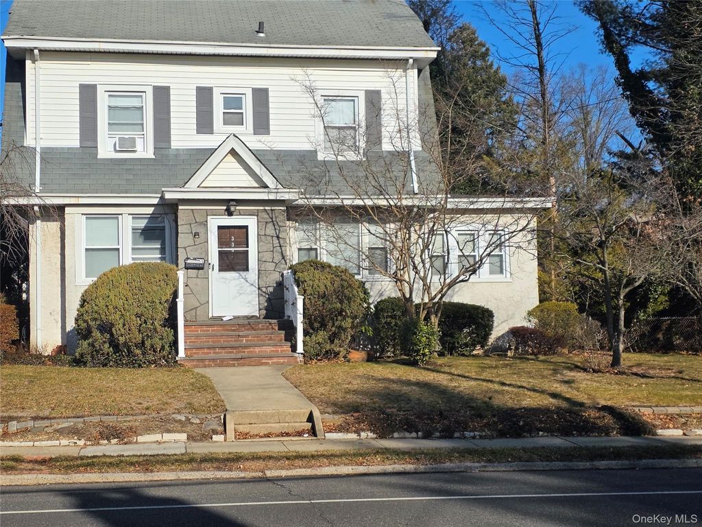 Photo of 339 Tulip Avenue, Floral Park, NY 11001 (MLS # 960727)