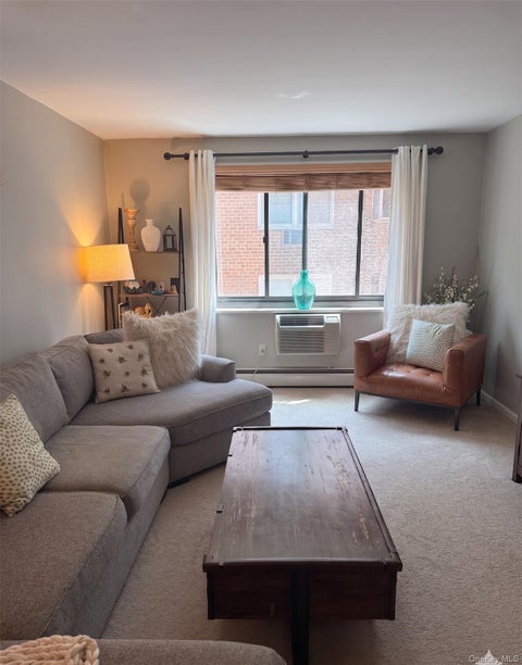 Homes For Sale - 100 E Hartsdale Avenue #5FE<br/> Hartsdale, NY 10530