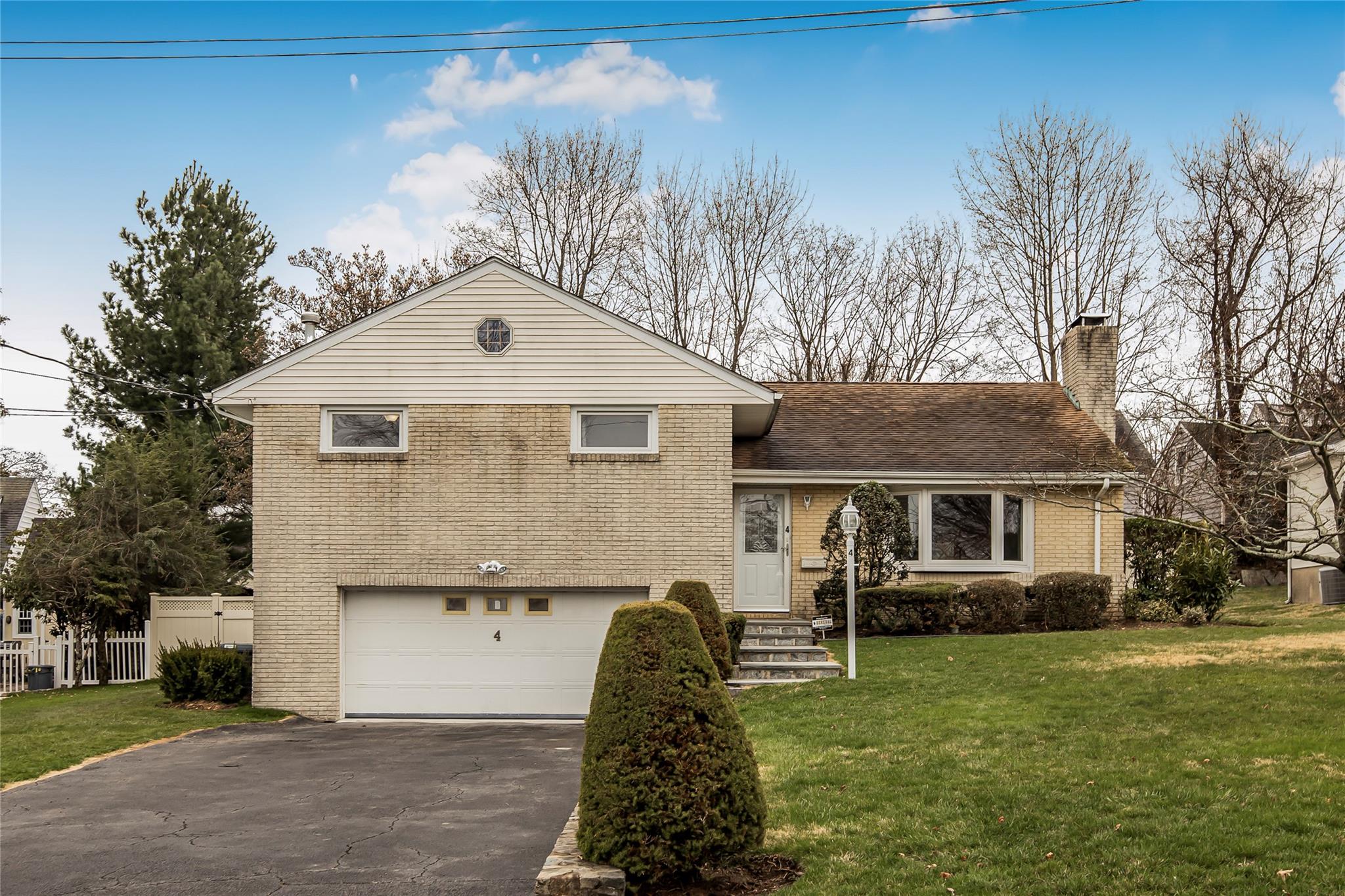 4 Ann Place, Valhalla, New York image 1