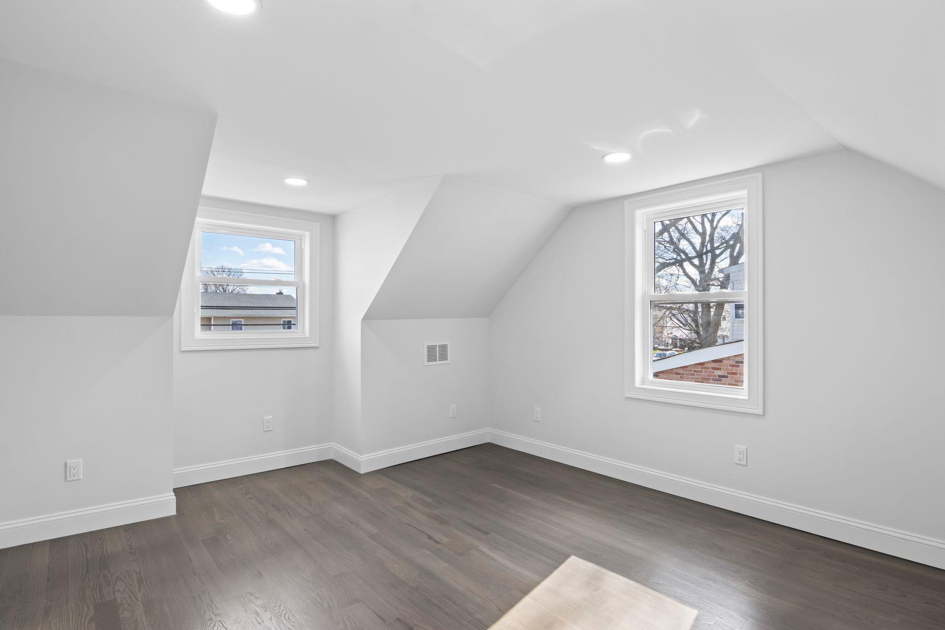 145 N Hawthorne Street, Massapequa, New York image 9