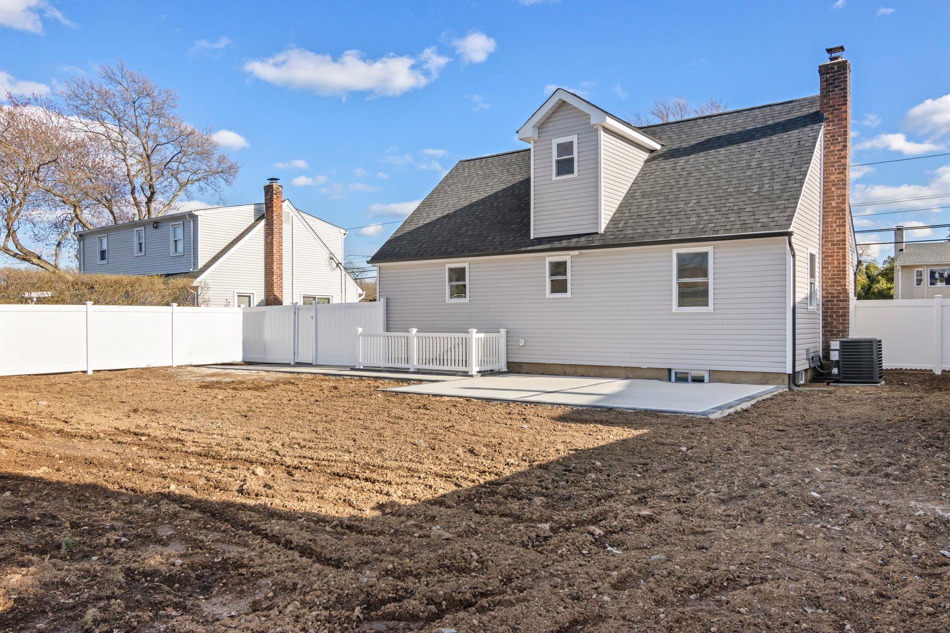 145 N Hawthorne Street, Massapequa, New York image 11