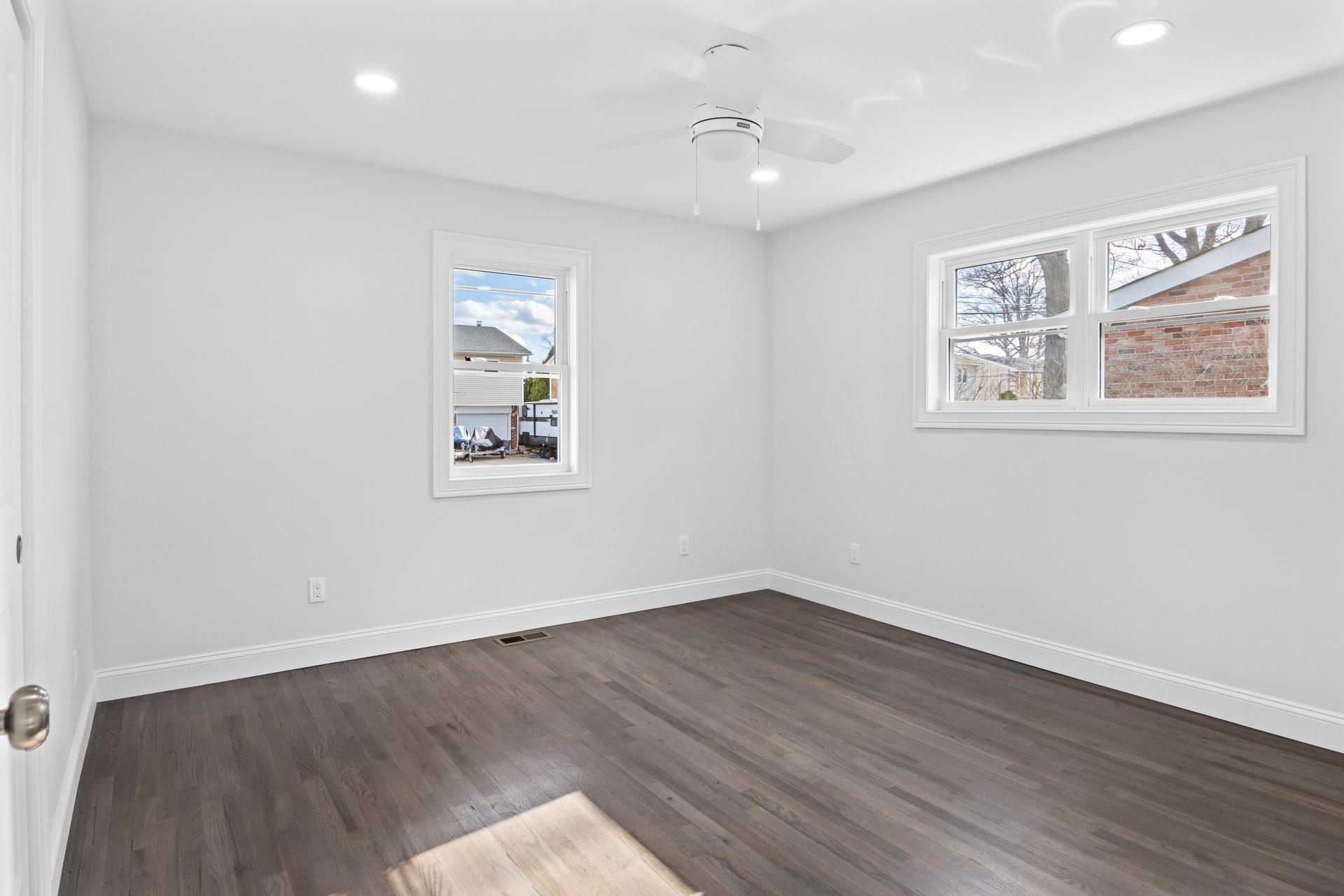 145 N Hawthorne Street, Massapequa, New York image 10