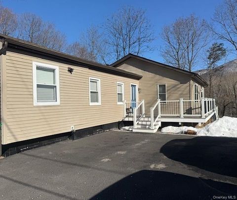 42 Wesley Avenue Beacon NY 12508