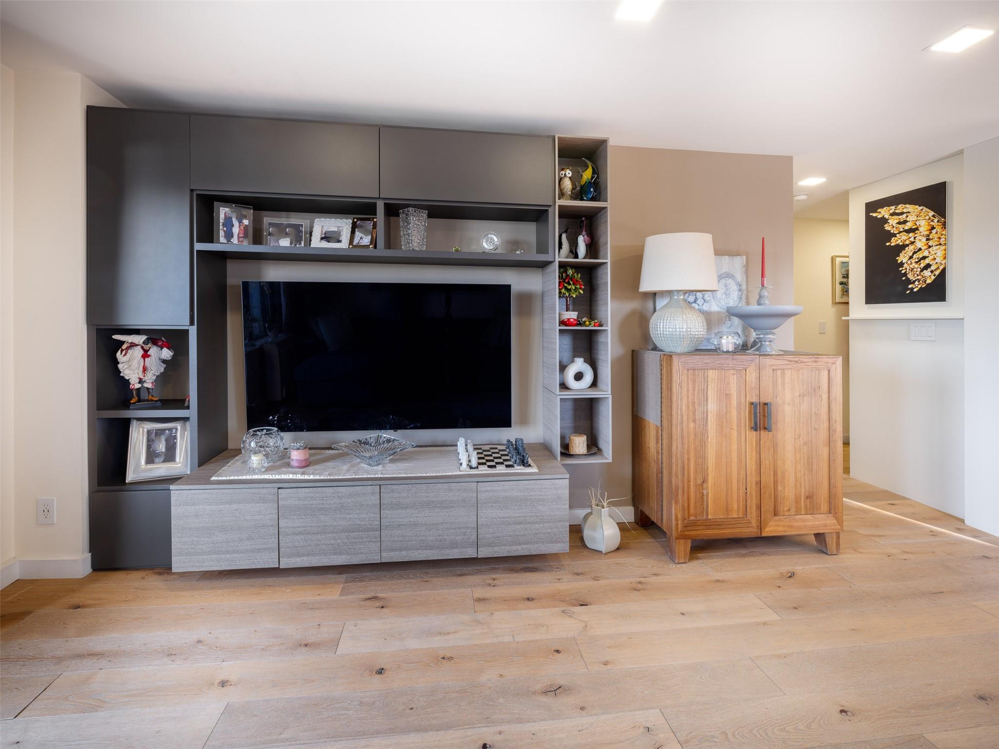 25-40 Shore Boulevard #17K, Astoria, New York image 6