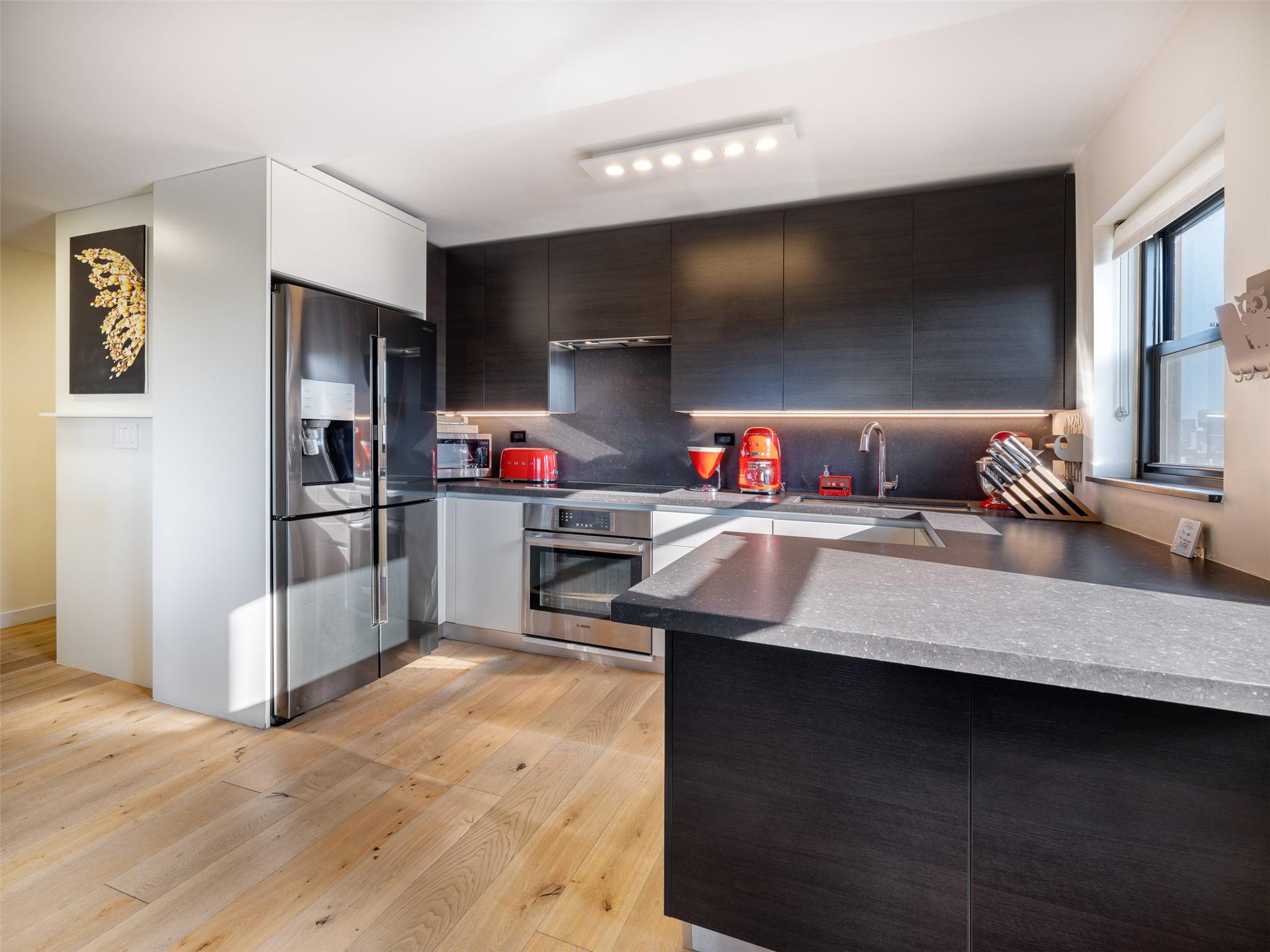 25-40 Shore Boulevard #17K, Astoria, New York image 3