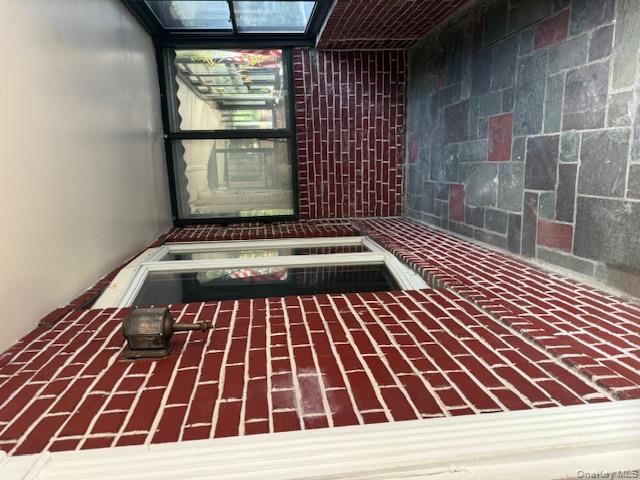 6111 Alderton Street