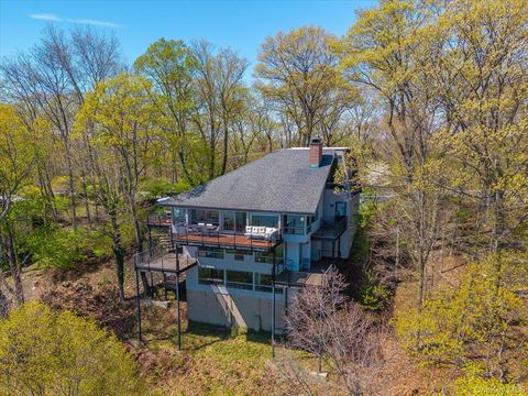 Tiny photo for 33 Tweed Boulevard, Nyack, NY 10960 (MLS # 990101)