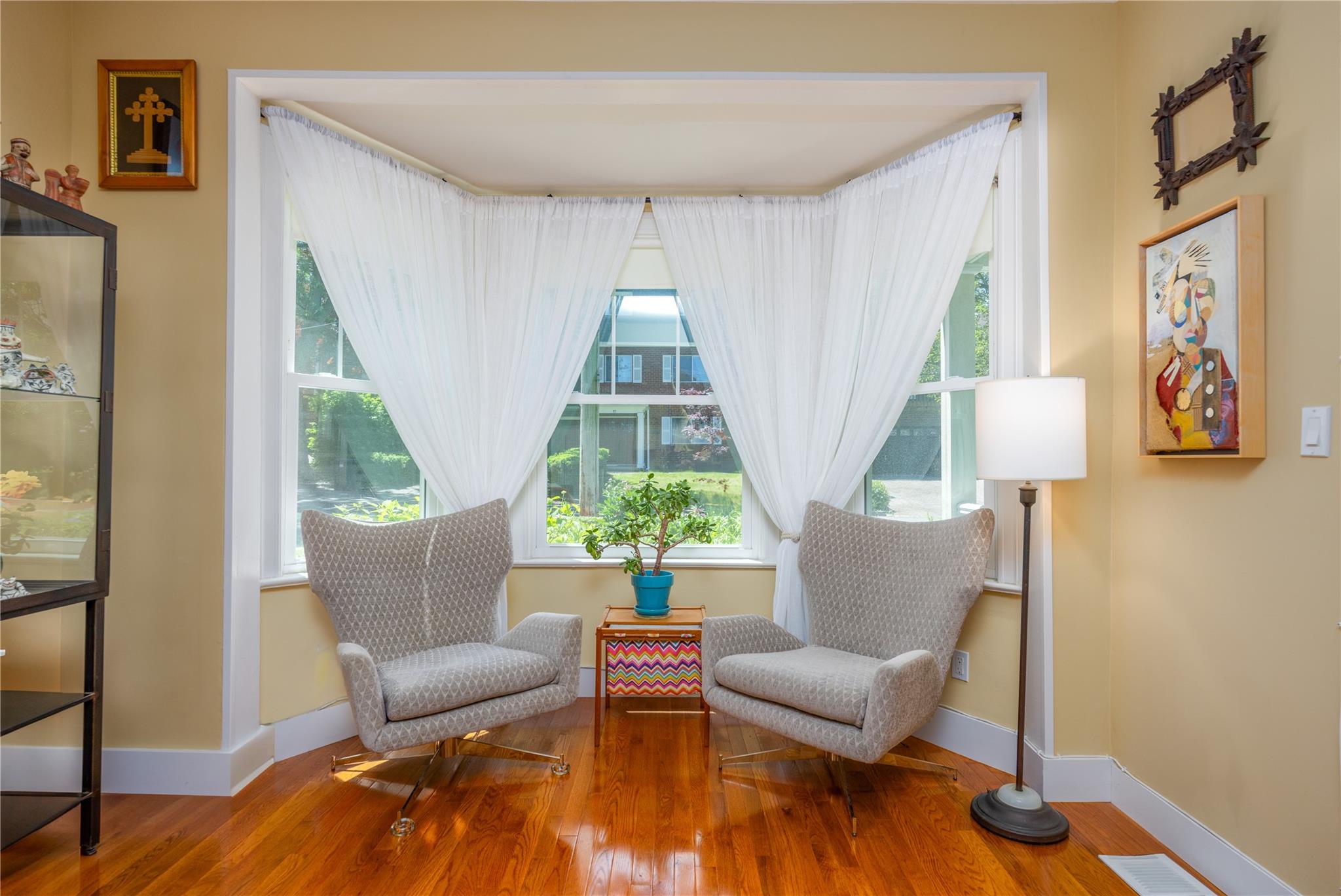 16 Rossmore Avenue, Bronxville, New York image 12
