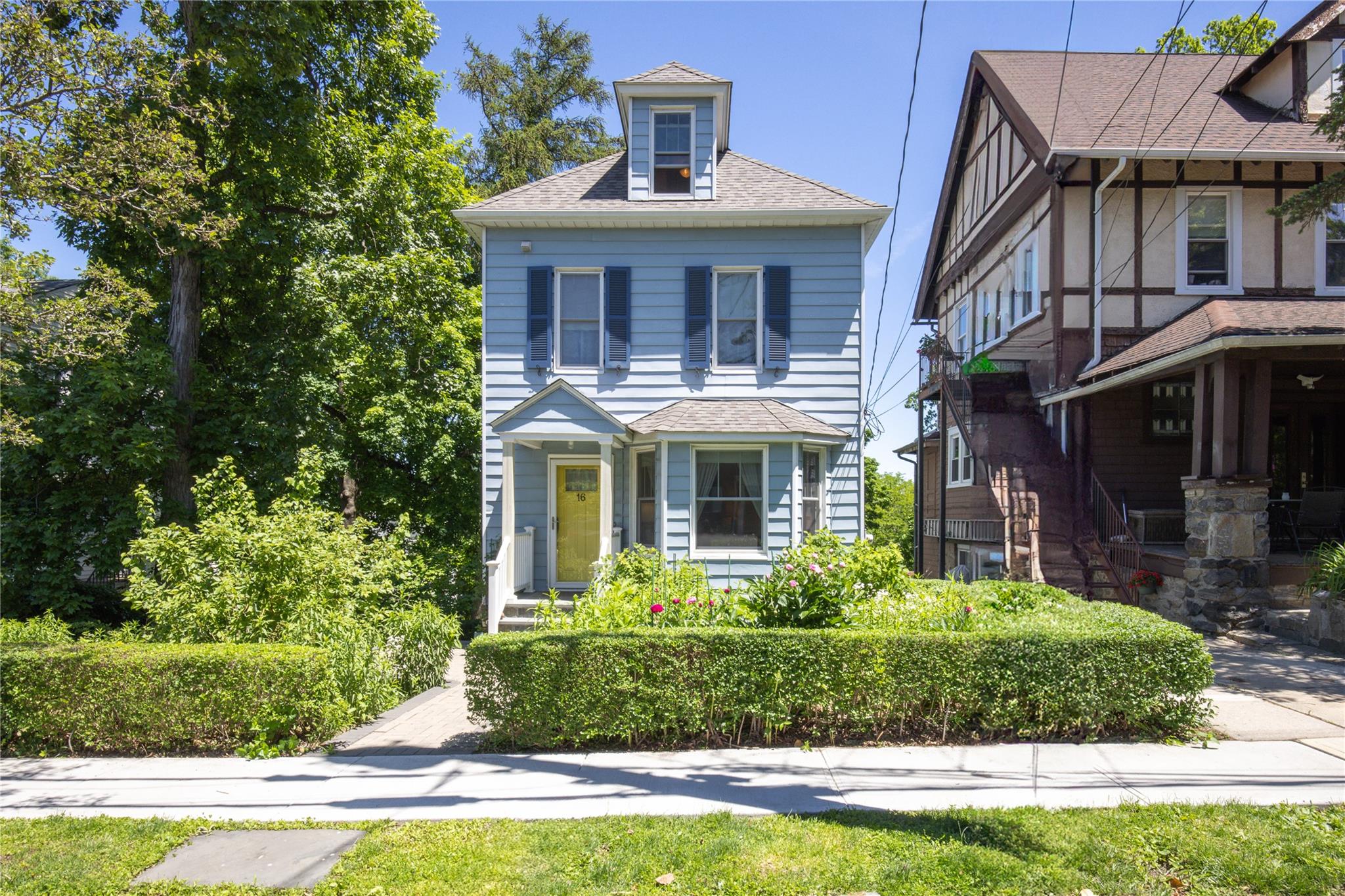 Property for Sale at Rossmore Avenue, Bronxville, New York - Bedrooms: 5 
Bathrooms: 2 
Rooms: 7  - $875,000