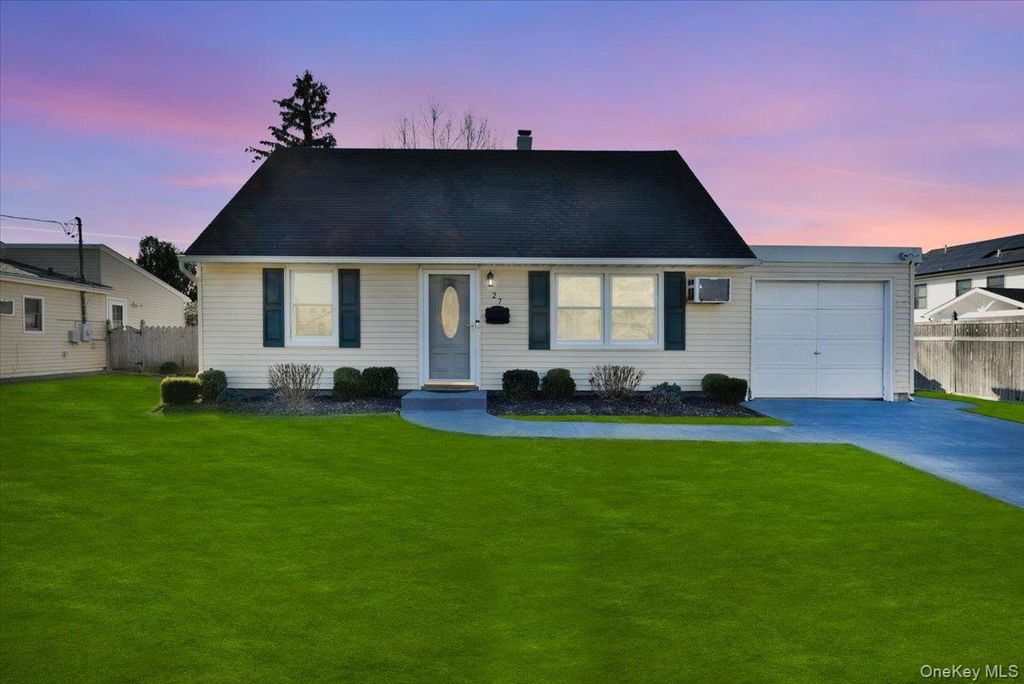 Photo of 27 Seaton Street, Massapequa, NY 11758 (MLS # 943026)