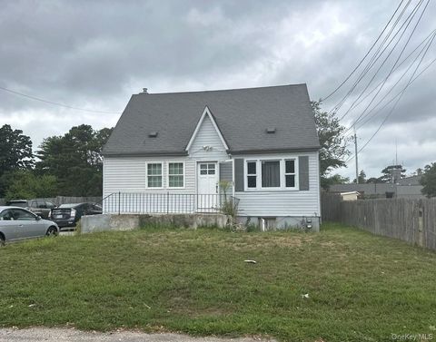 239 Ocean Avenue, Brentwood, NY 11717 - MLS#: 906313