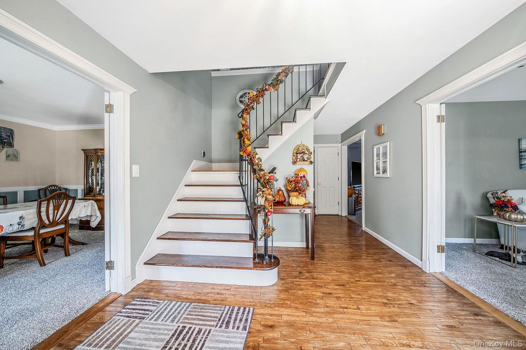 Photo of 10 Munson Street, Medford, NY 11763 (MLS # 922492)