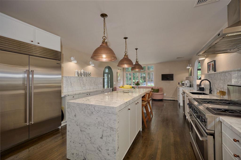 24 Acoma Road