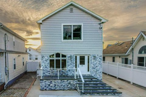 97 Cedarhurst Avenue Point Lookout NY 11569