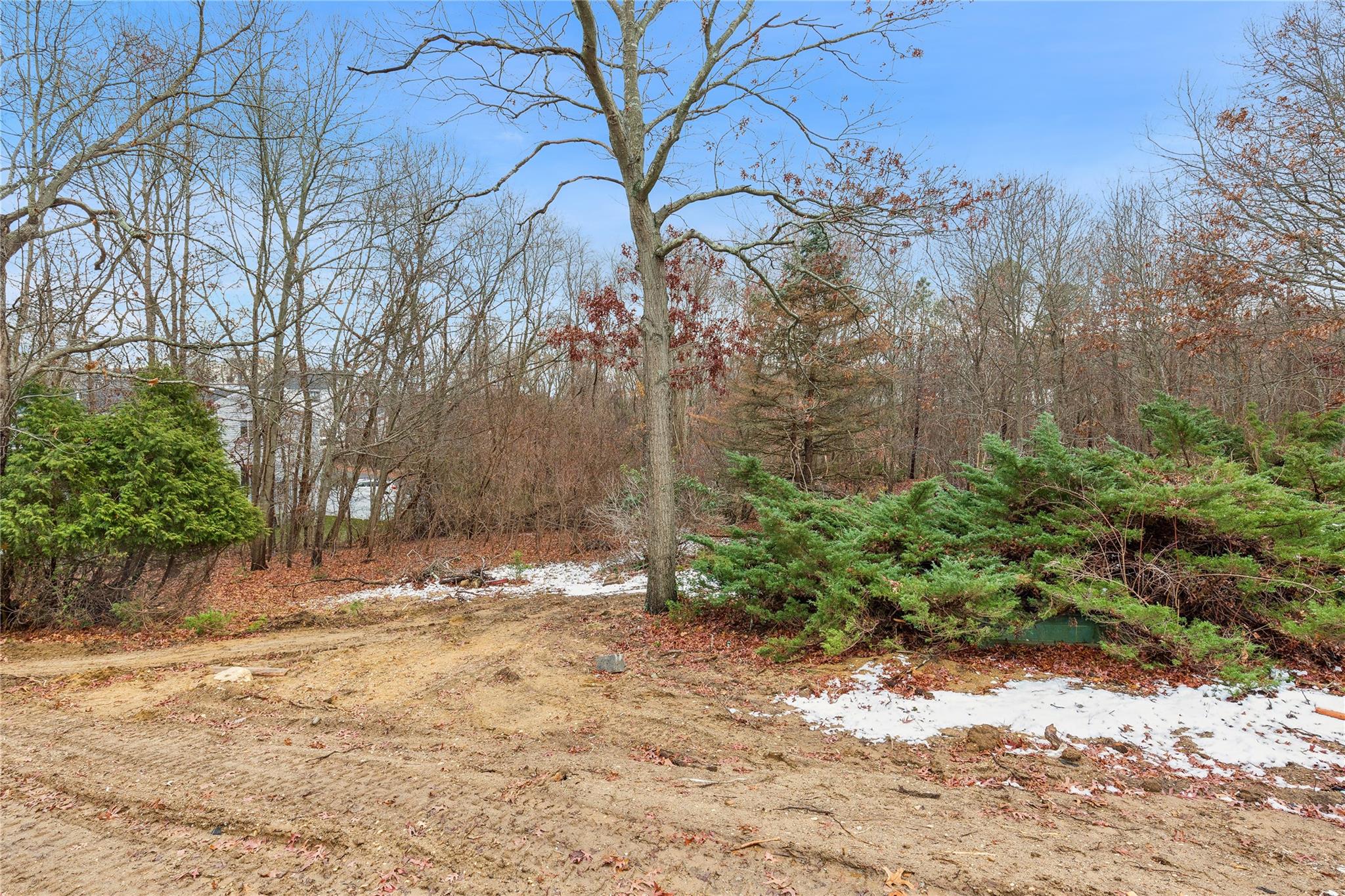 22 Hickory Avenue, Farmingville, New York image 27