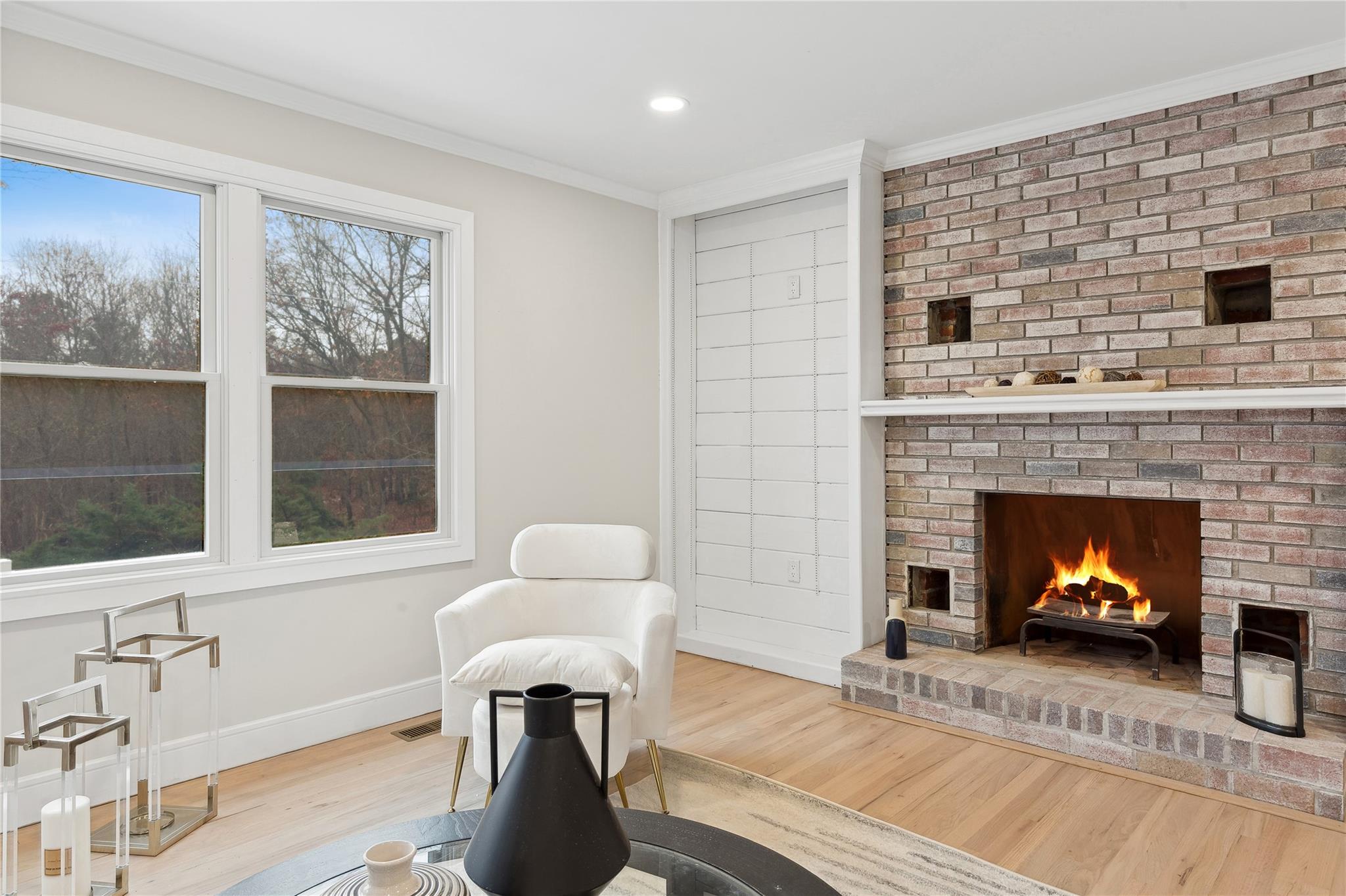 22 Hickory Avenue, Farmingville, New York image 5