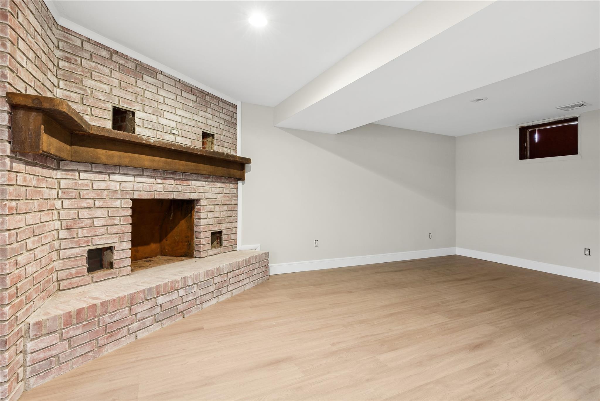 22 Hickory Avenue, Farmingville, New York image 23