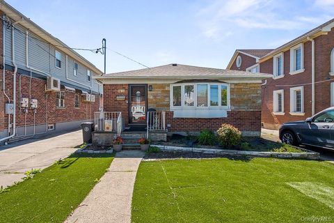 58-12 264th Street, Little Neck, NY 11362 - MLS#: 992085
