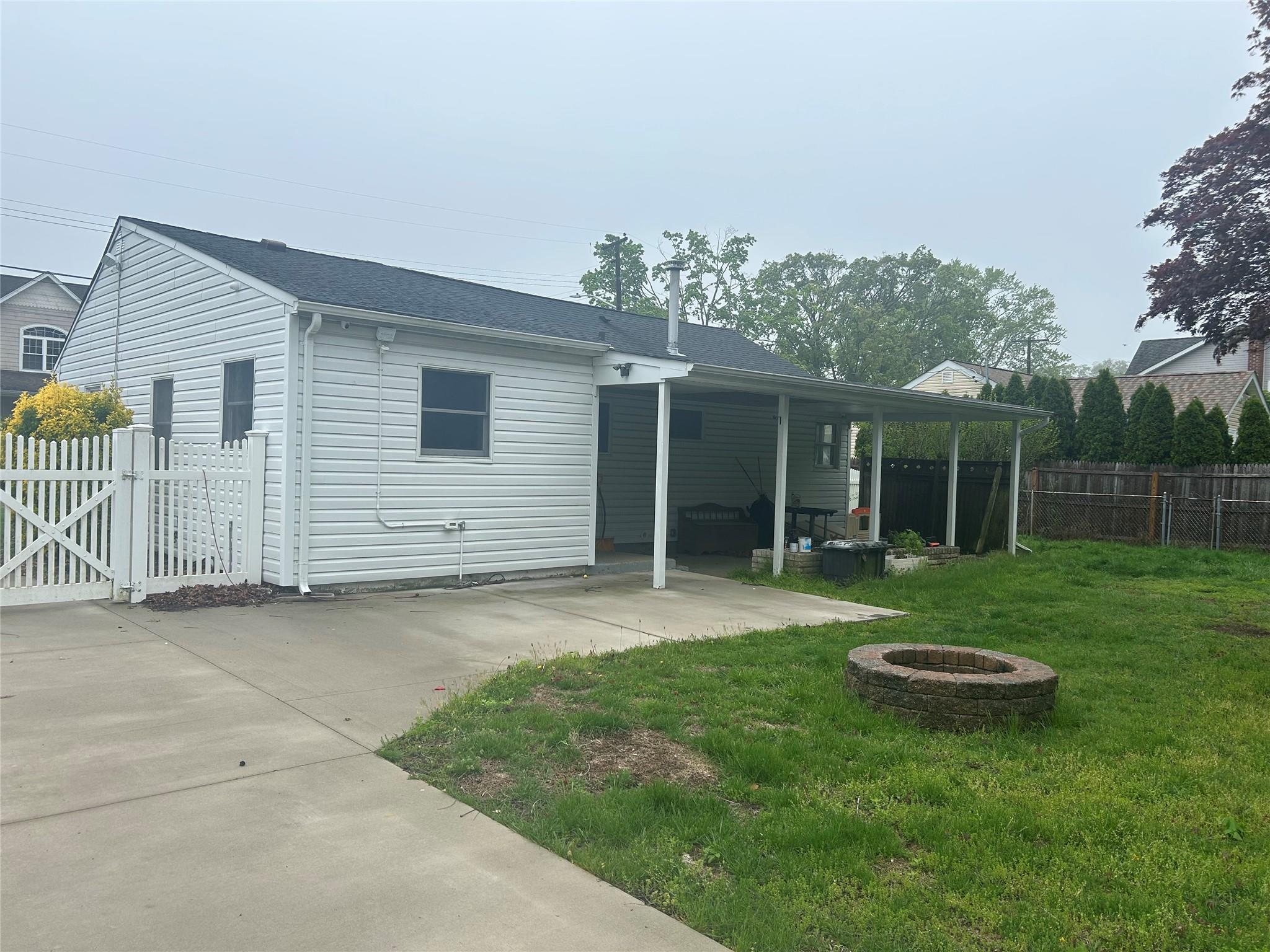 6 Helen Street, Centereach, New York image 6