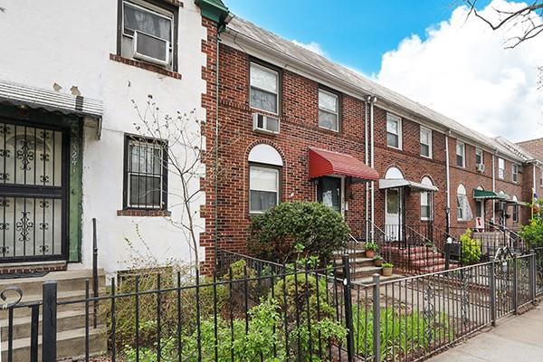 32-43 53rd Place, Woodside, New York image 3