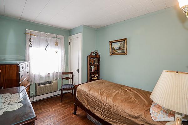 32-43 53rd Place, Woodside, New York image 20