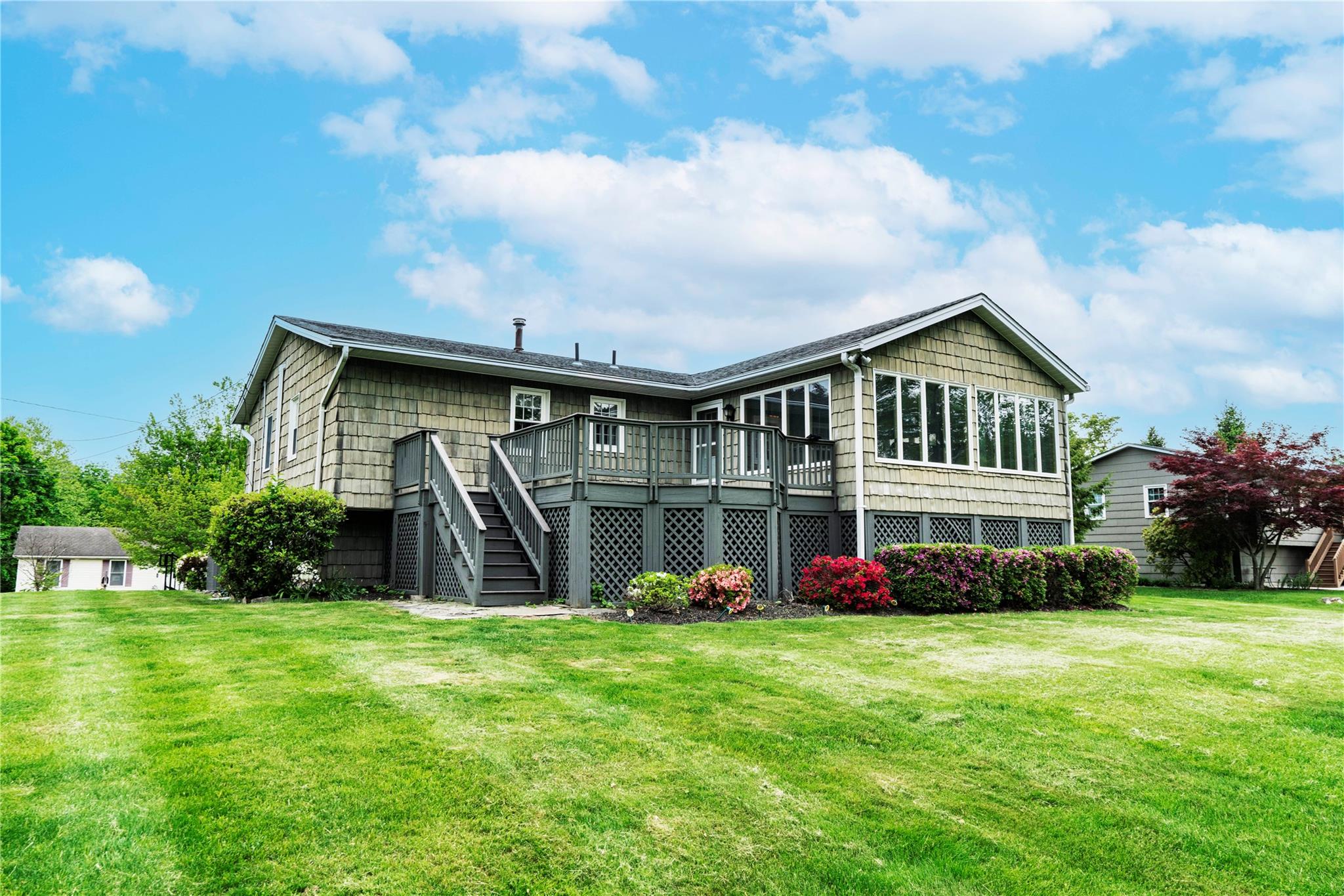 190 Lakeside Road