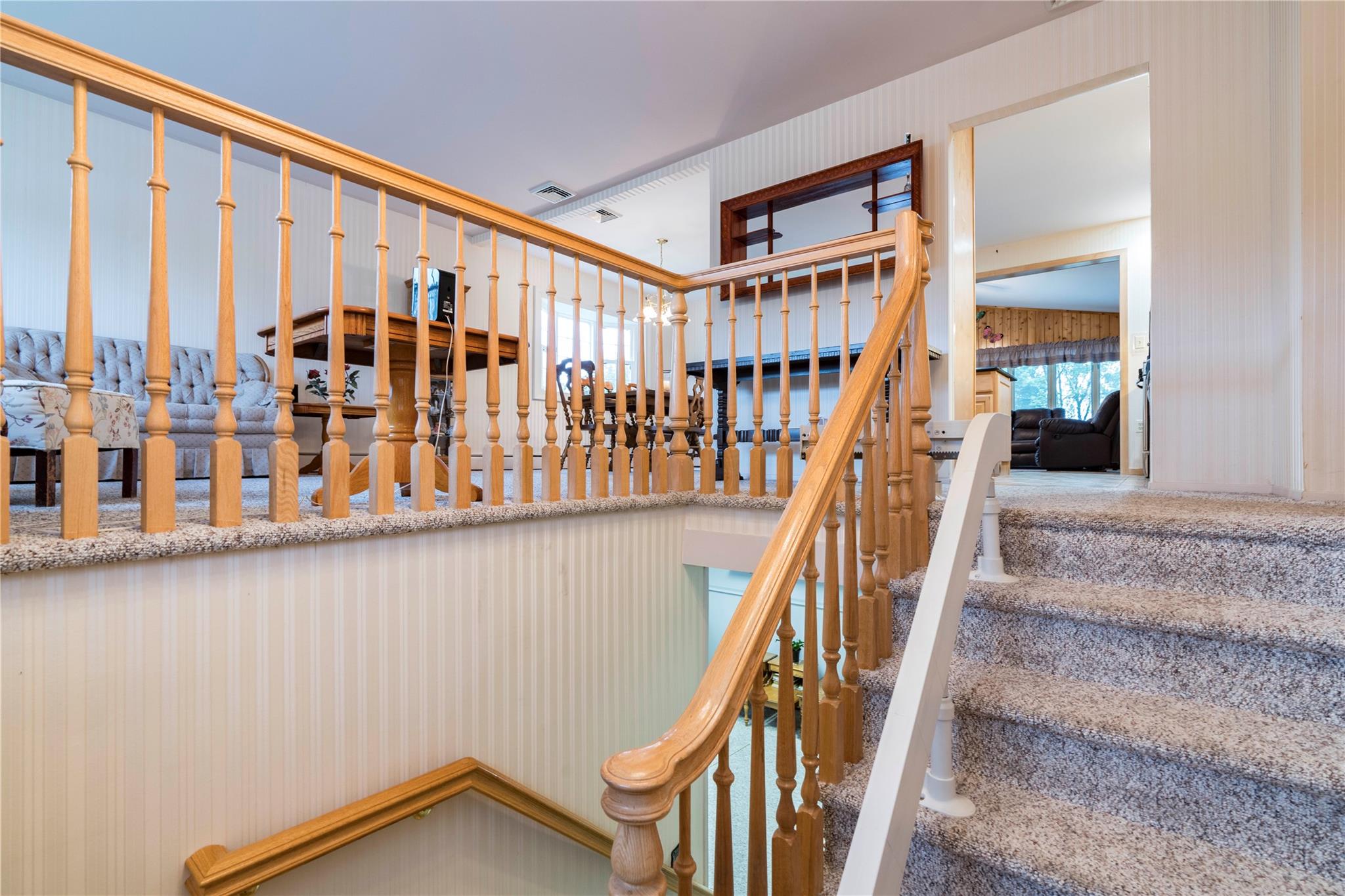190 Lakeside Road