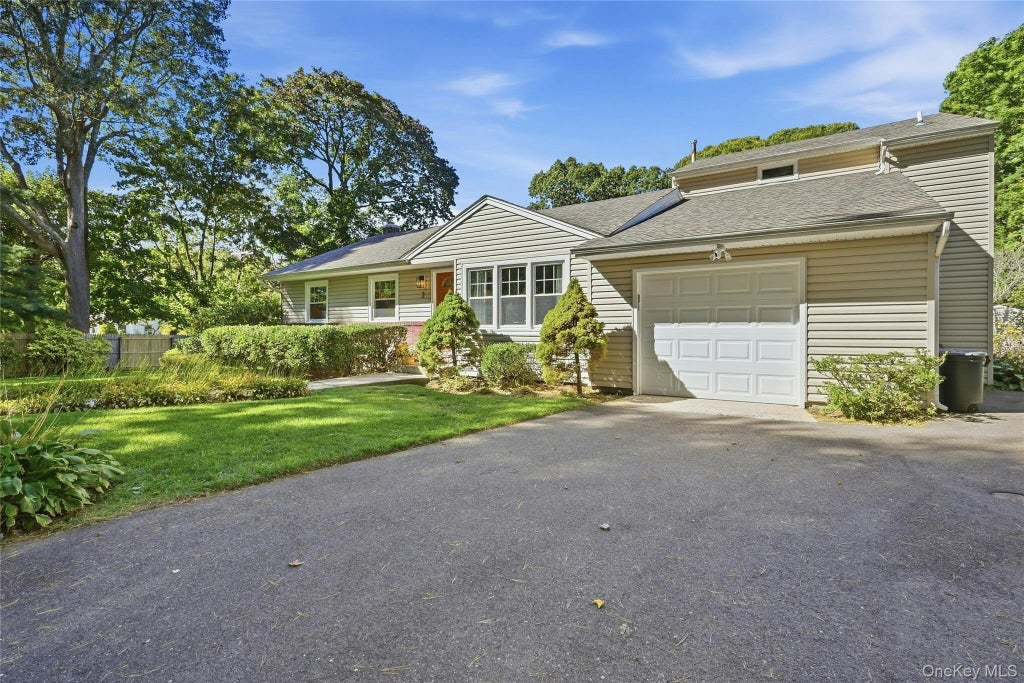 Photo of 2 Milburn Lane, Huntington, NY 11743 (MLS # 1060672)