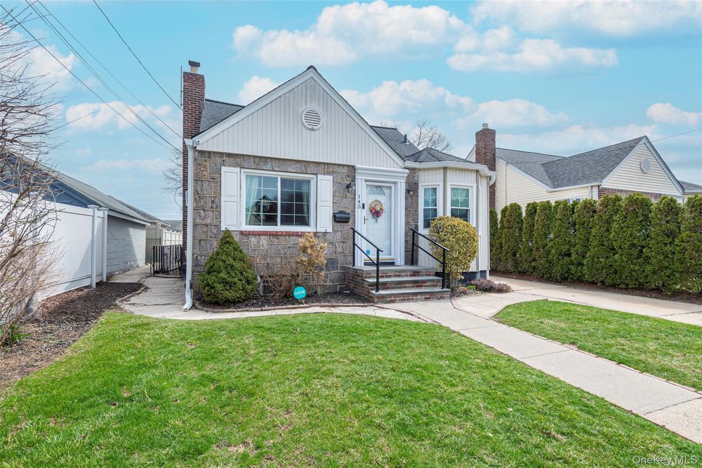 Photo of 145 Jacob Street, Elmont, NY 11003 (MLS # 976781)