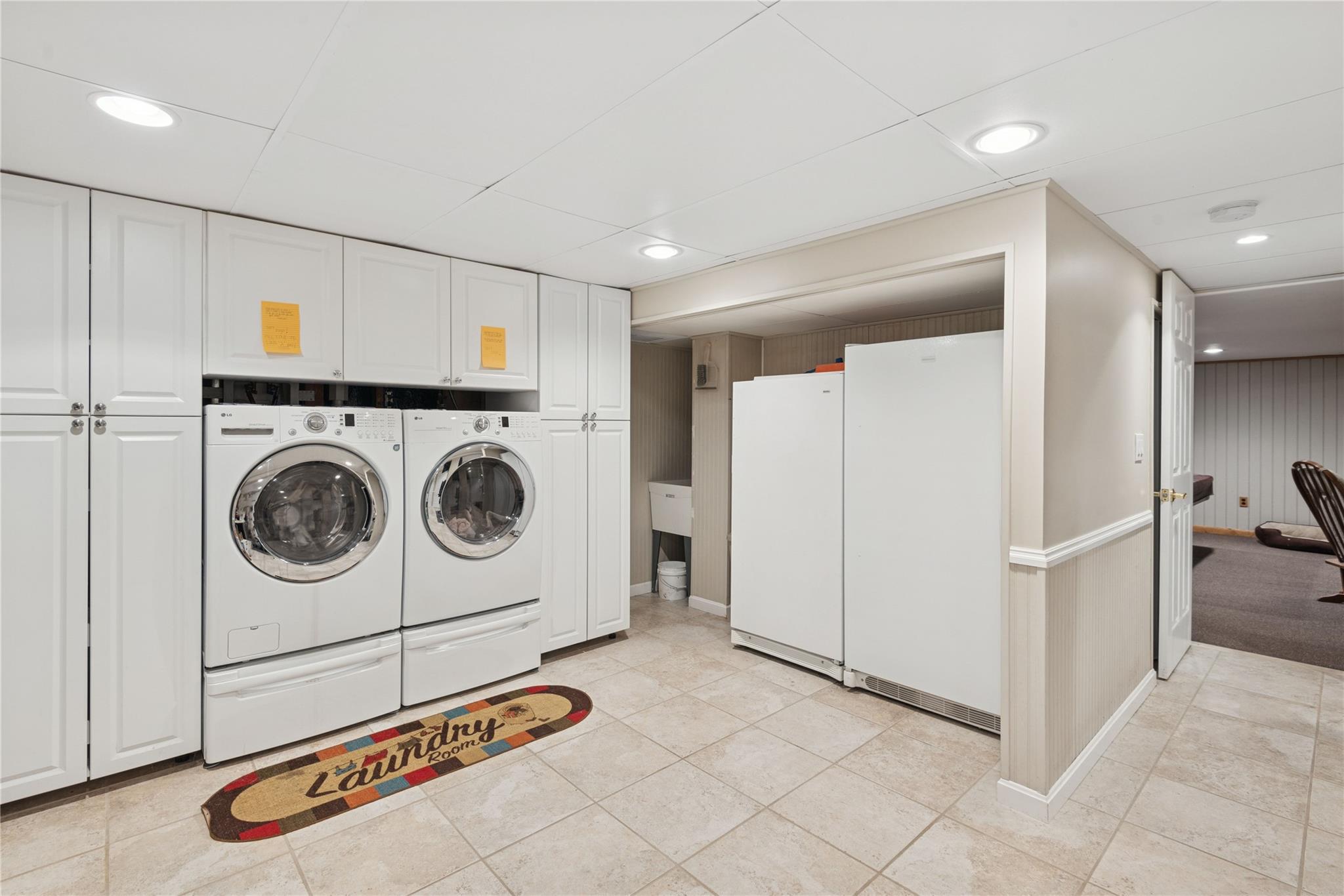 11 Greenfield Lane, Commack, New York image 28